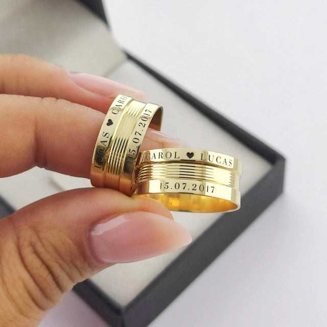 Aliança Reta 8mm em Ouro 18K Memphis