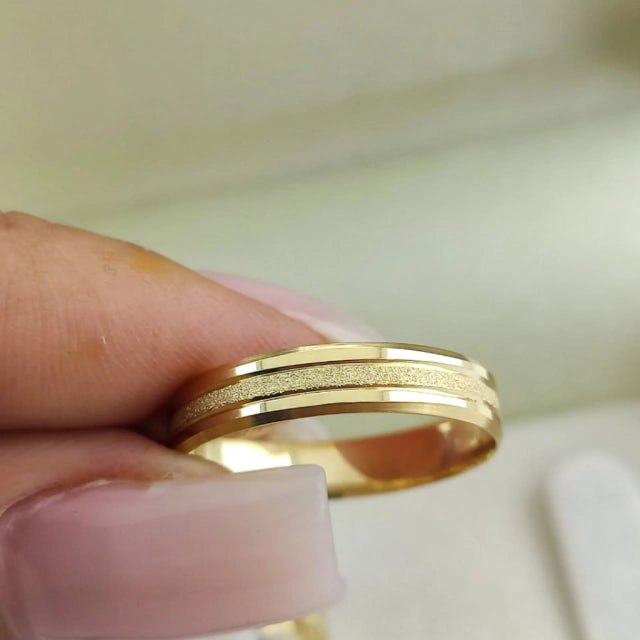 Aliança Reta 4mm em Ouro 18K Honolulu